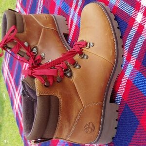 Timberland Brown Leather Lace-Up Boots with Red Laces